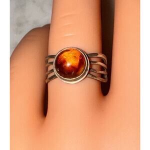 Vintage Sterling Silver Multiple Band Look Ring With Amber Stone Size 7.5 UNIQUE